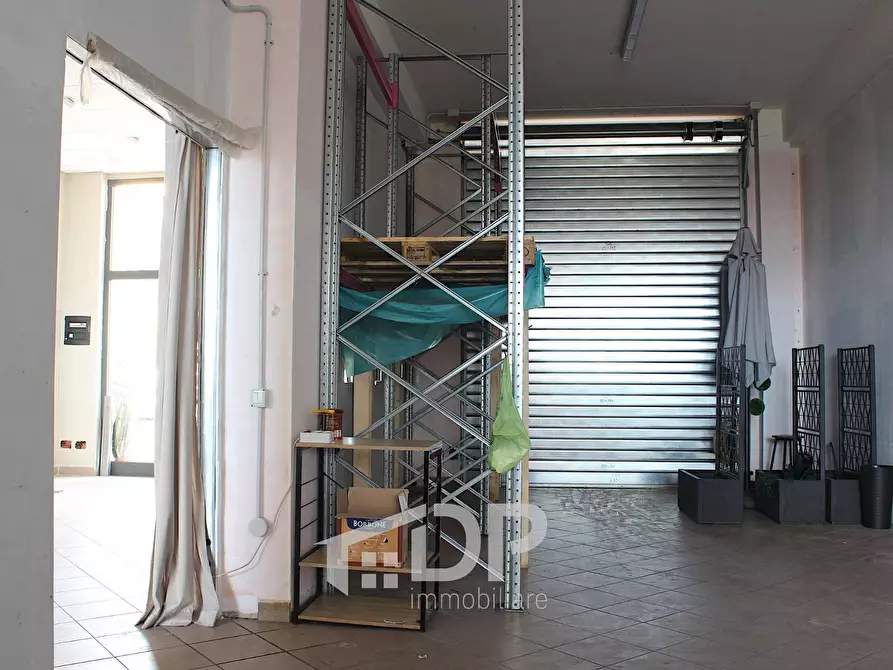 Immagine 10 di Locale commerciale in affitto  in Viale Giovanni XXIII snc a Palombara Sabina