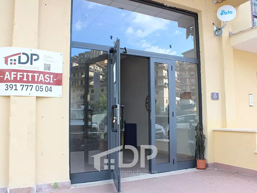 Immagine 13 di Locale commerciale in affitto  in Viale Giovanni XXIII snc a Palombara Sabina