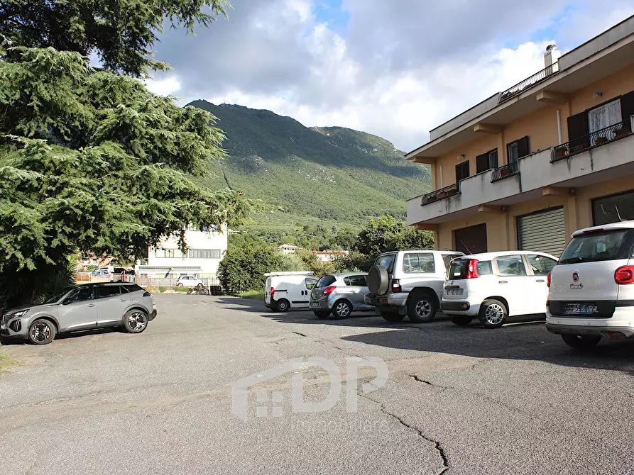 Immagine 19 di Locale commerciale in affitto  in Viale Giovanni XXIII snc a Palombara Sabina