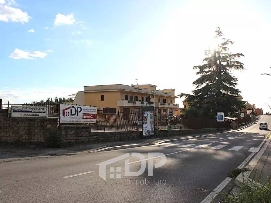 Immagine 22 di Locale commerciale in affitto  in Viale Giovanni XXIII snc a Palombara Sabina