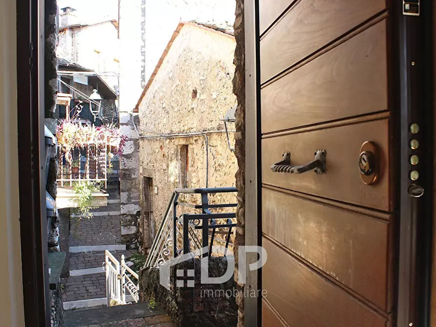 Immagine 5 di Appartamento in vendita  in Via dell'Orologio 12 a Casape