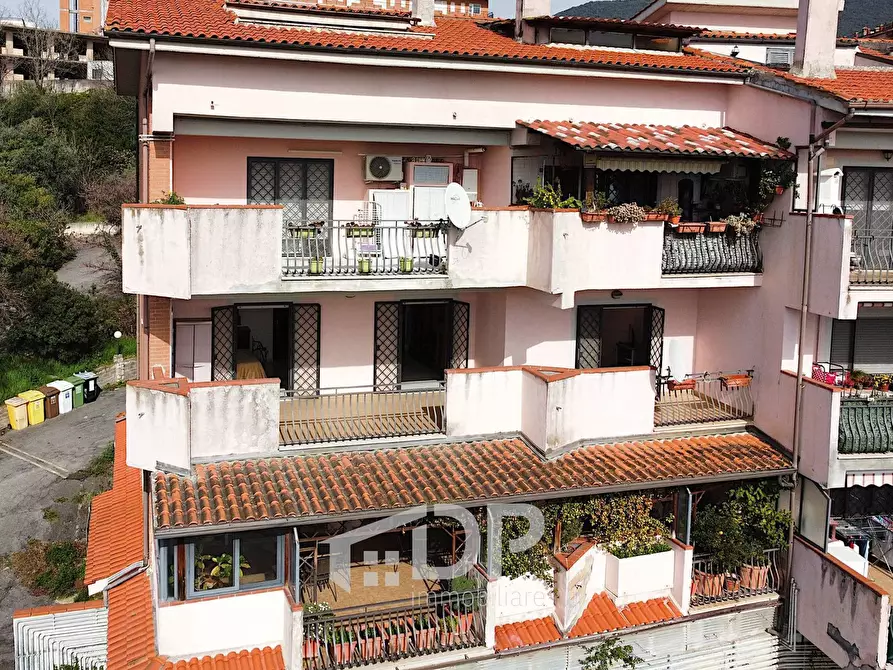 Immagine 38 di Appartamento in vendita  in Largo Salvo D'Acquisto 3 a Palombara Sabina