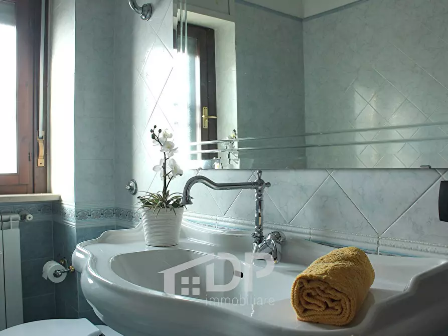 Immagine 22 di Appartamento in vendita  in Largo Salvo D'Acquisto 3 a Palombara Sabina