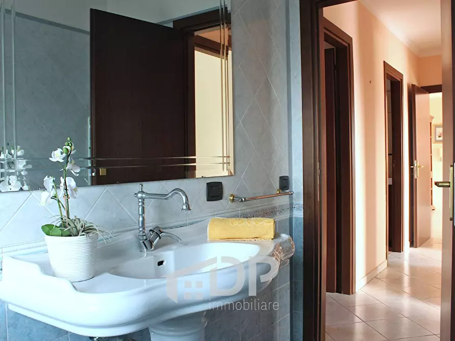 Immagine 23 di Appartamento in vendita  in Largo Salvo D'Acquisto 3 a Palombara Sabina