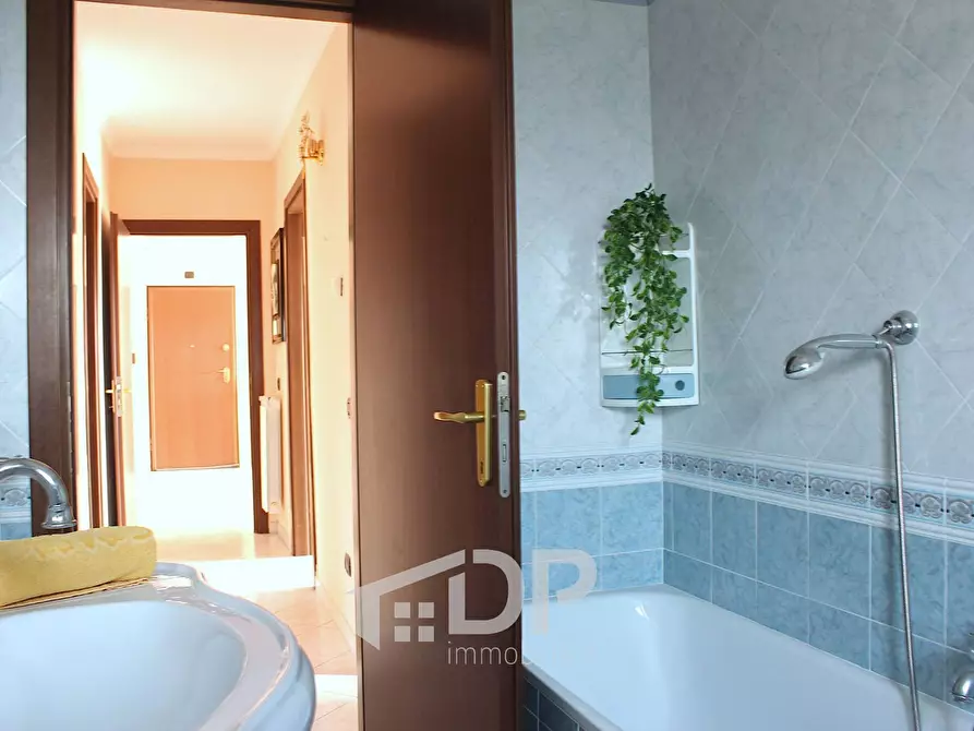 Immagine 24 di Appartamento in vendita  in Largo Salvo D'Acquisto 3 a Palombara Sabina