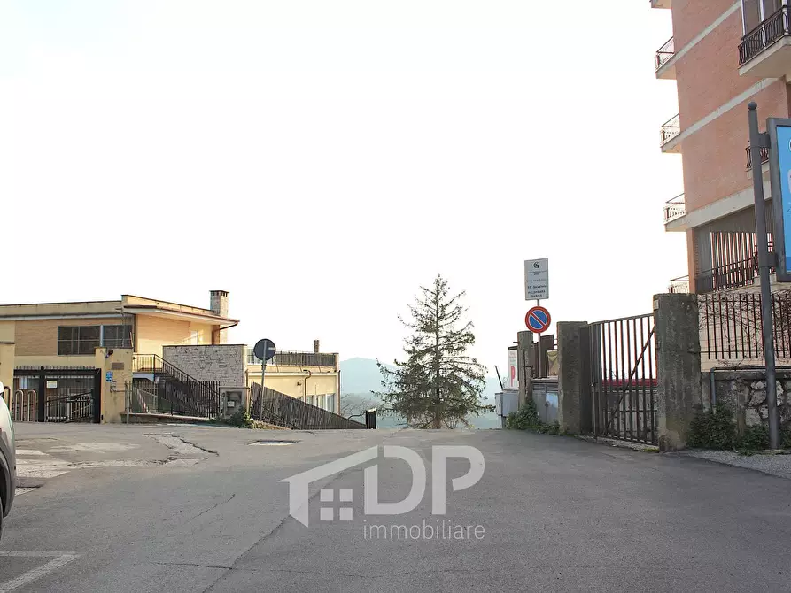 Immagine 60 di Appartamento in vendita  in Largo Salvo D'Acquisto 3 a Palombara Sabina