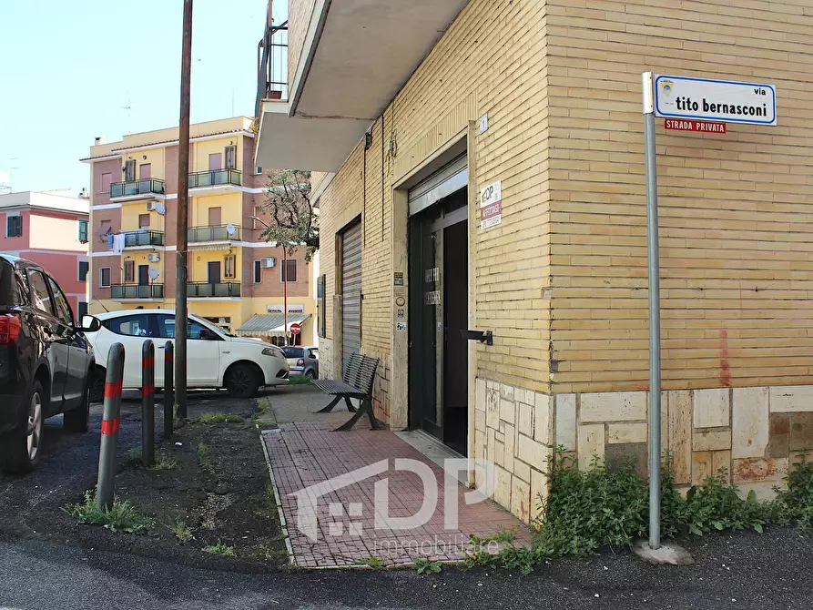 Immagine 16 di Locale commerciale in affitto  in Piazza Ugo La Malfa 1 a Palombara Sabina