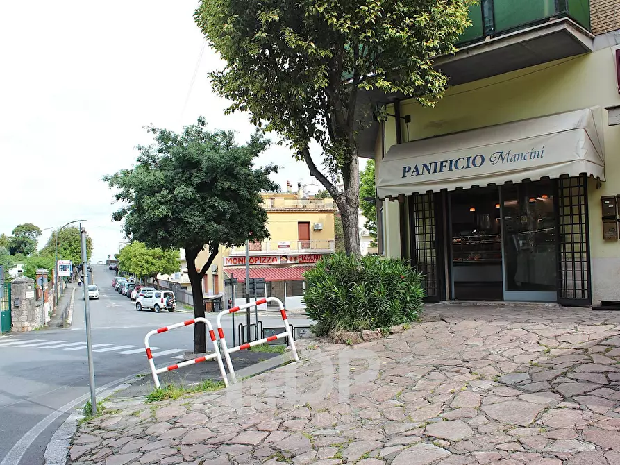 Immagine 38 di Attività commerciale in vendita  in Via della Libertà 70 a Palombara Sabina