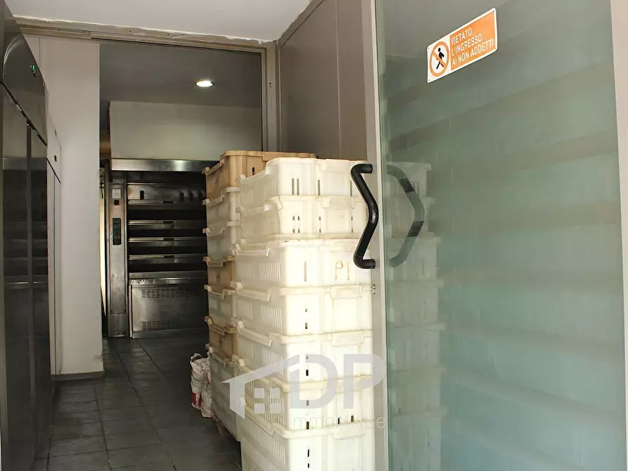 Immagine 14 di Attività commerciale in vendita  in Via della Libertà 70 a Palombara Sabina