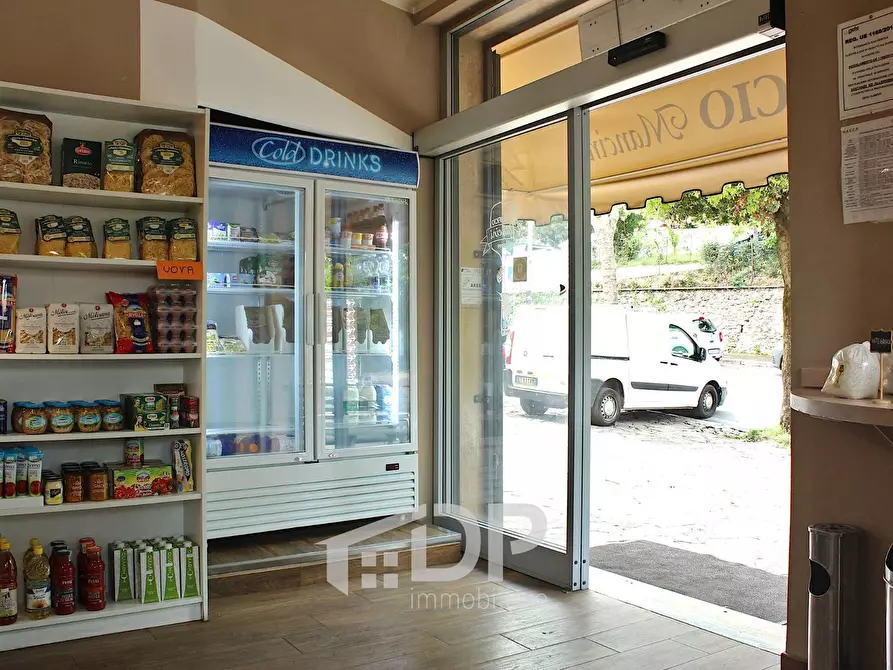Immagine 9 di Attività commerciale in vendita  in Via della Libertà 70 a Palombara Sabina