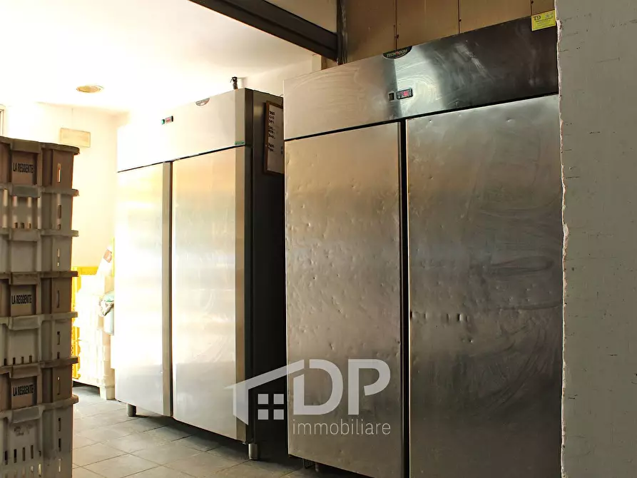 Immagine 17 di Attività commerciale in vendita  in Via della Libertà 70 a Palombara Sabina