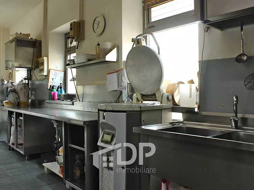 Immagine 26 di Attività commerciale in vendita  in Via della Libertà 70 a Palombara Sabina