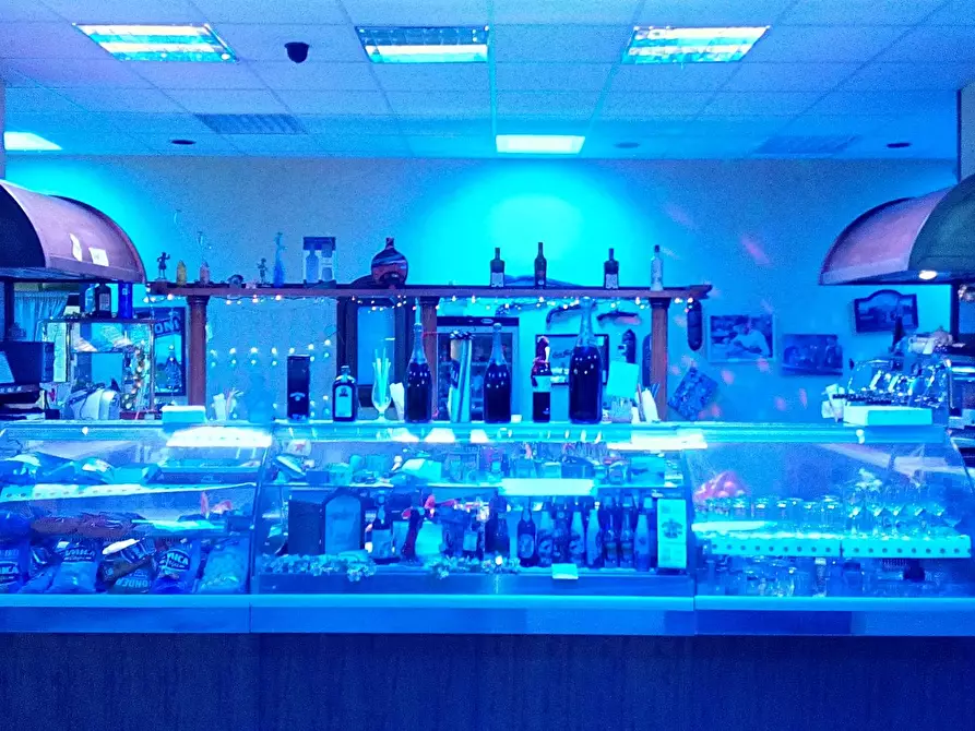 Immagine 24 di Locale commerciale in vendita  in Via Cadorna a Guidonia Montecelio