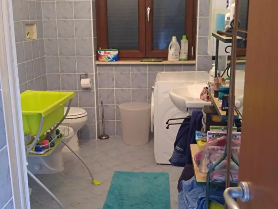 Immagine 21 di Villa in affitto  in Via Palombarese a Palombara Sabina