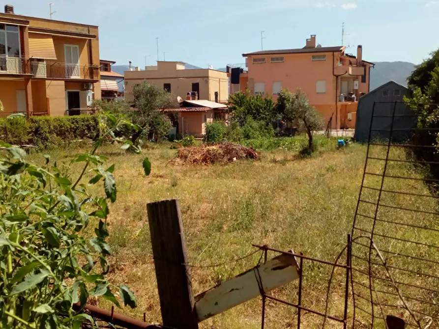 Immagine 8 di Terreno residenziale in vendita  in Via DEGLI AMARILLI SNC a Guidonia Montecelio