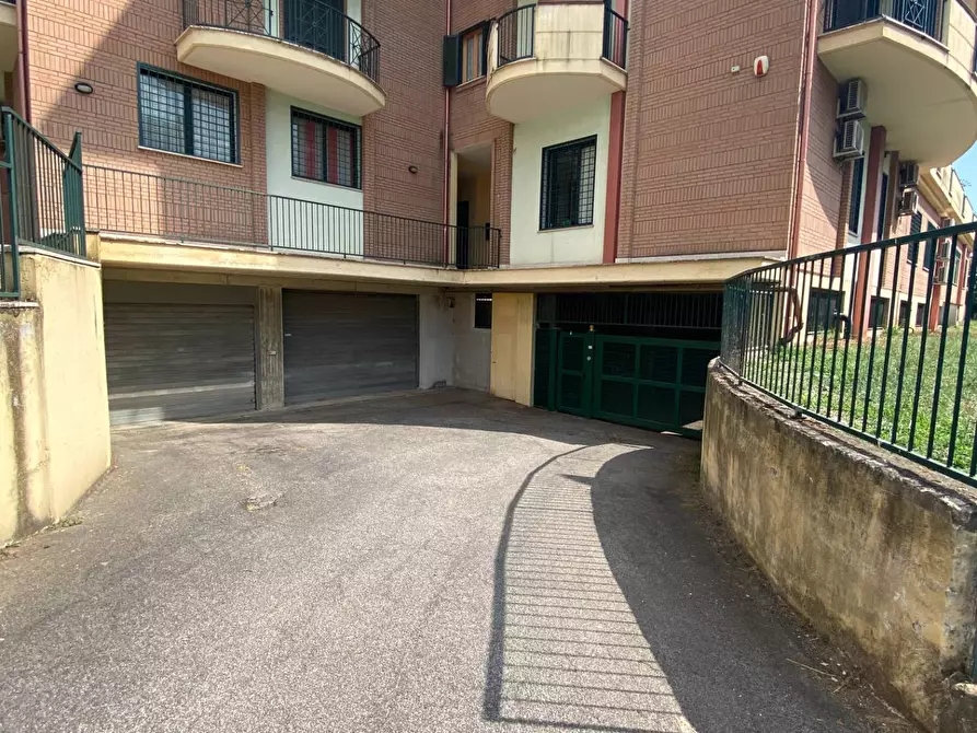 Immagine 4 di Box auto in affitto  in via Ottaviano a Guidonia Montecelio