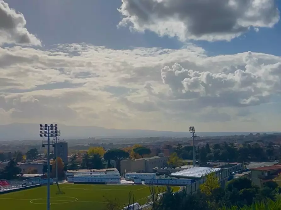 Immagine 19 di Villa in vendita  in VIA OGLIO a Guidonia Montecelio
