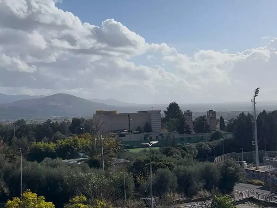 Immagine 21 di Villa in vendita  in VIA OGLIO a Guidonia Montecelio