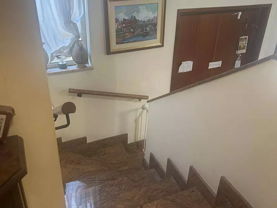 Immagine 9 di Villa in vendita  in VIA OGLIO a Guidonia Montecelio