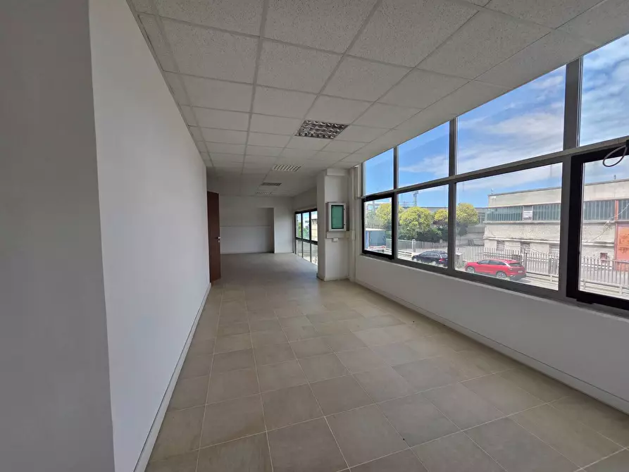 Immagine 4 di Ufficio in affitto  in via dei faggi a Guidonia Montecelio