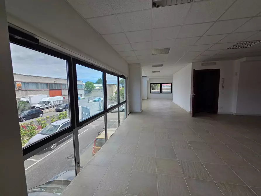 Immagine 5 di Ufficio in affitto  in via dei faggi a Guidonia Montecelio