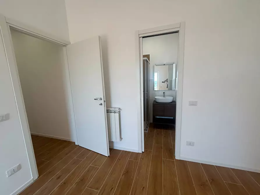 Immagine 23 di Appartamento in vendita  in via massimo d'Azeglio a Guidonia Montecelio