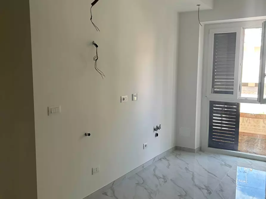 Immagine 59 di Appartamento in vendita  in viale roma a Guidonia Montecelio