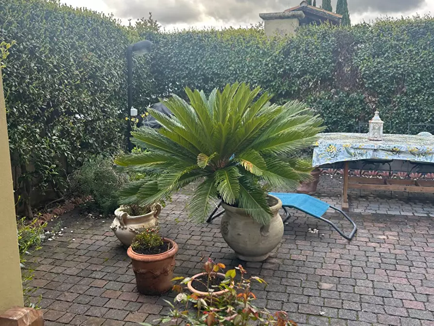 Immagine 2 di Casa semindipendente in vendita  in LARGO LIBORIO ROMANO a Guidonia Montecelio
