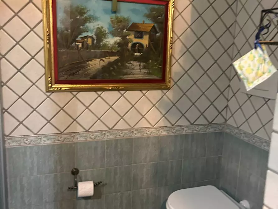 Immagine 24 di Casa semindipendente in vendita  in LARGO LIBORIO ROMANO a Guidonia Montecelio