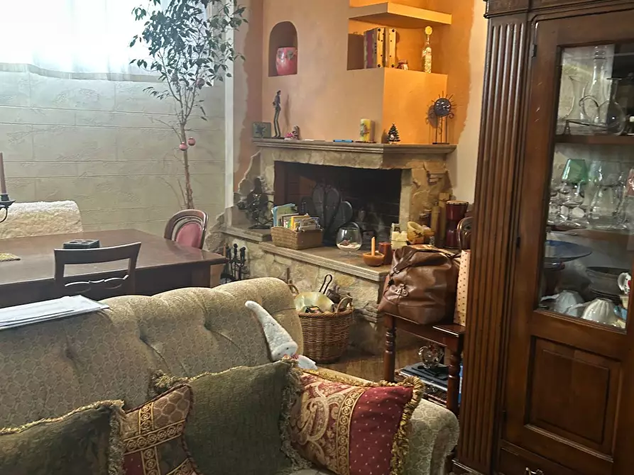 Immagine 26 di Casa semindipendente in vendita  in LARGO LIBORIO ROMANO a Guidonia Montecelio