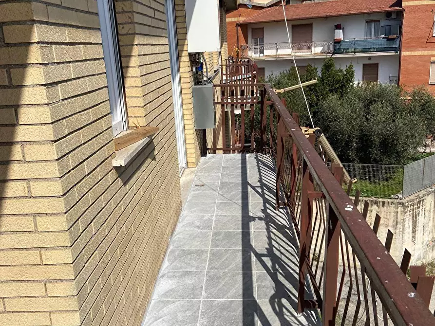 Immagine 7 di Appartamento in vendita  in via Appio Claudio a Guidonia Montecelio