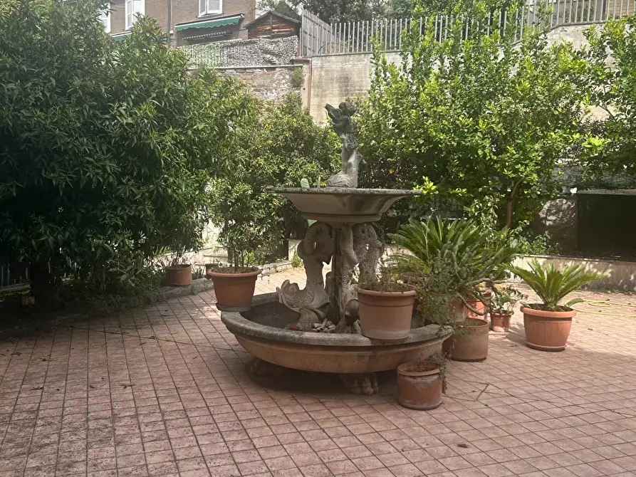 Immagine 7 di Casa semindipendente in vendita  in VIA OGLIO a Guidonia Montecelio