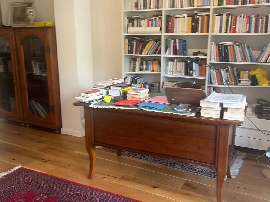 Immagine 14 di Casa semindipendente in vendita  in VIA OGLIO a Guidonia Montecelio