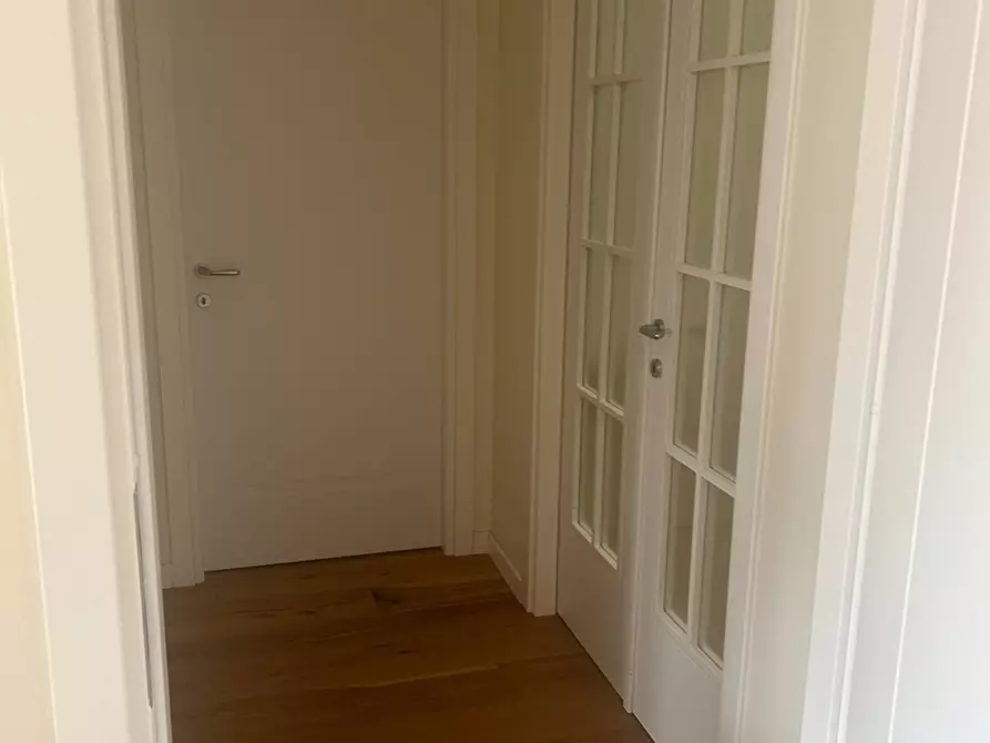 Immagine 27 di Casa semindipendente in vendita  in VIA OGLIO a Guidonia Montecelio