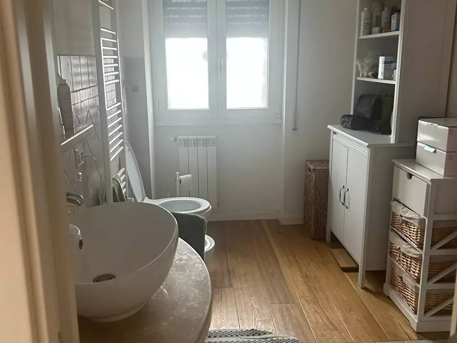 Immagine 31 di Casa semindipendente in vendita  in VIA OGLIO a Guidonia Montecelio