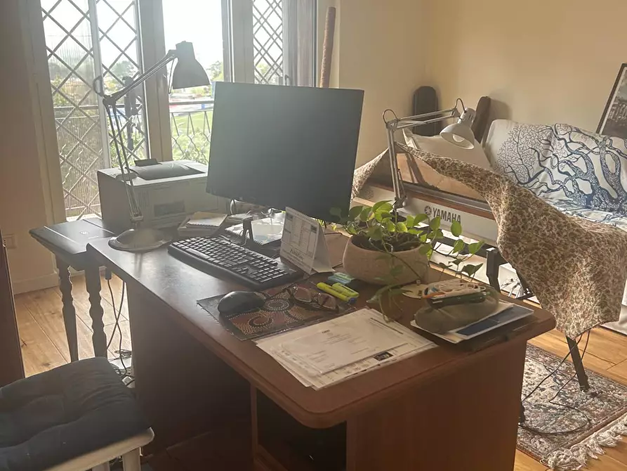 Immagine 33 di Casa semindipendente in vendita  in VIA OGLIO a Guidonia Montecelio