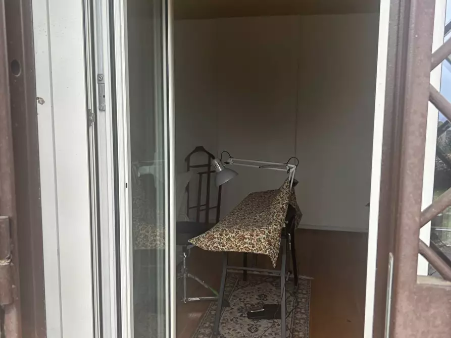 Immagine 43 di Casa semindipendente in vendita  in VIA OGLIO a Guidonia Montecelio