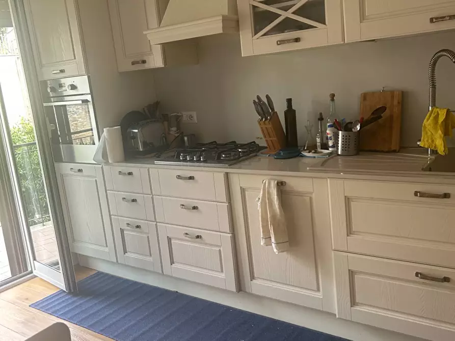 Immagine 46 di Casa semindipendente in vendita  in VIA OGLIO a Guidonia Montecelio