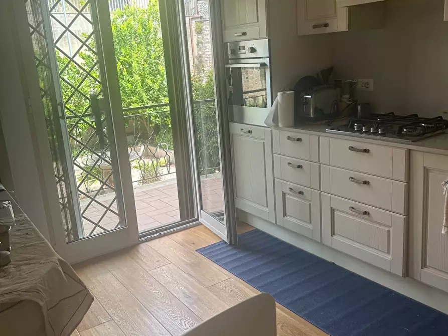 Immagine 47 di Casa semindipendente in vendita  in VIA OGLIO a Guidonia Montecelio