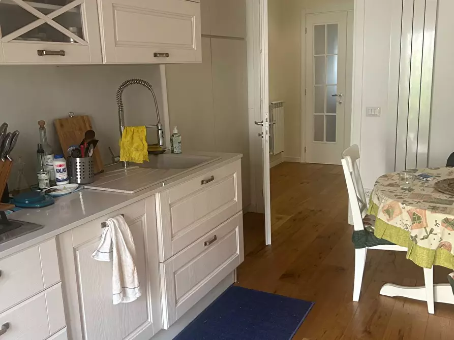 Immagine 48 di Casa semindipendente in vendita  in VIA OGLIO a Guidonia Montecelio