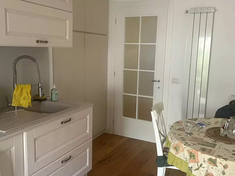 Immagine 49 di Casa semindipendente in vendita  in VIA OGLIO a Guidonia Montecelio