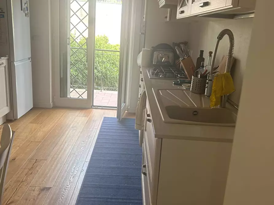 Immagine 50 di Casa semindipendente in vendita  in VIA OGLIO a Guidonia Montecelio