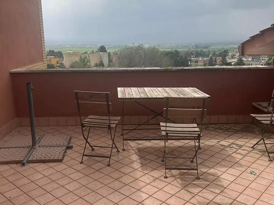 Immagine 56 di Casa semindipendente in vendita  in VIA OGLIO a Guidonia Montecelio