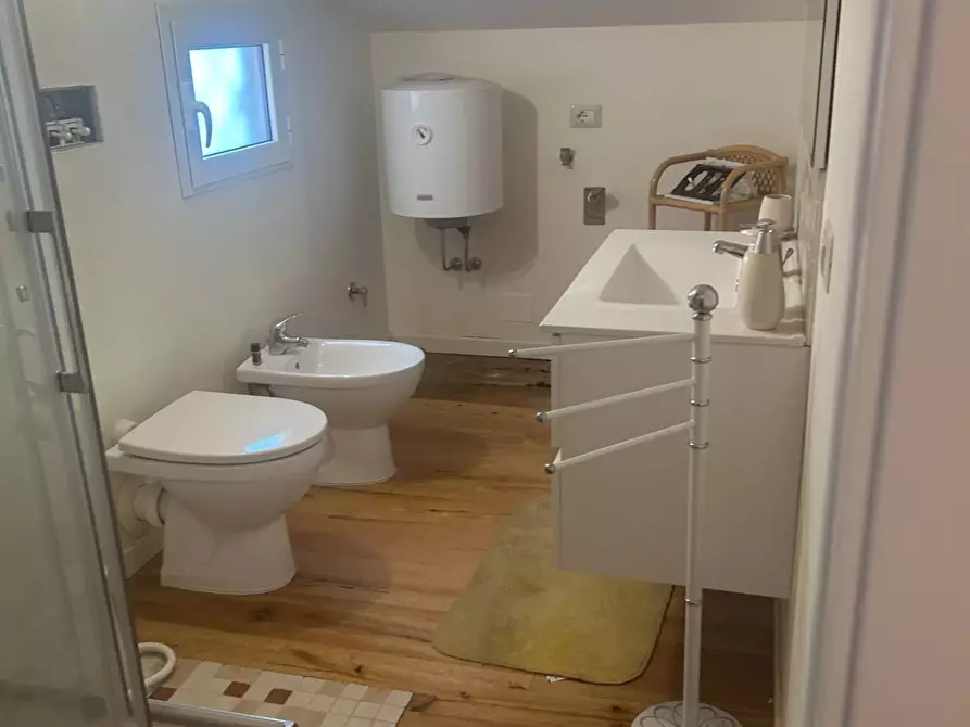 Immagine 67 di Casa semindipendente in vendita  in VIA OGLIO a Guidonia Montecelio