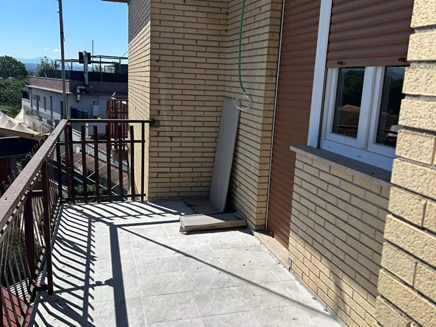Immagine 18 di Appartamento in vendita  in via Appio Claudio a Guidonia Montecelio