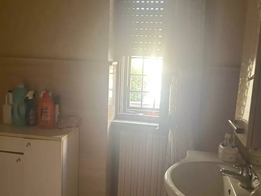 Immagine 12 di Casa semindipendente in vendita  in via luigi pirandello 27 a Tivoli