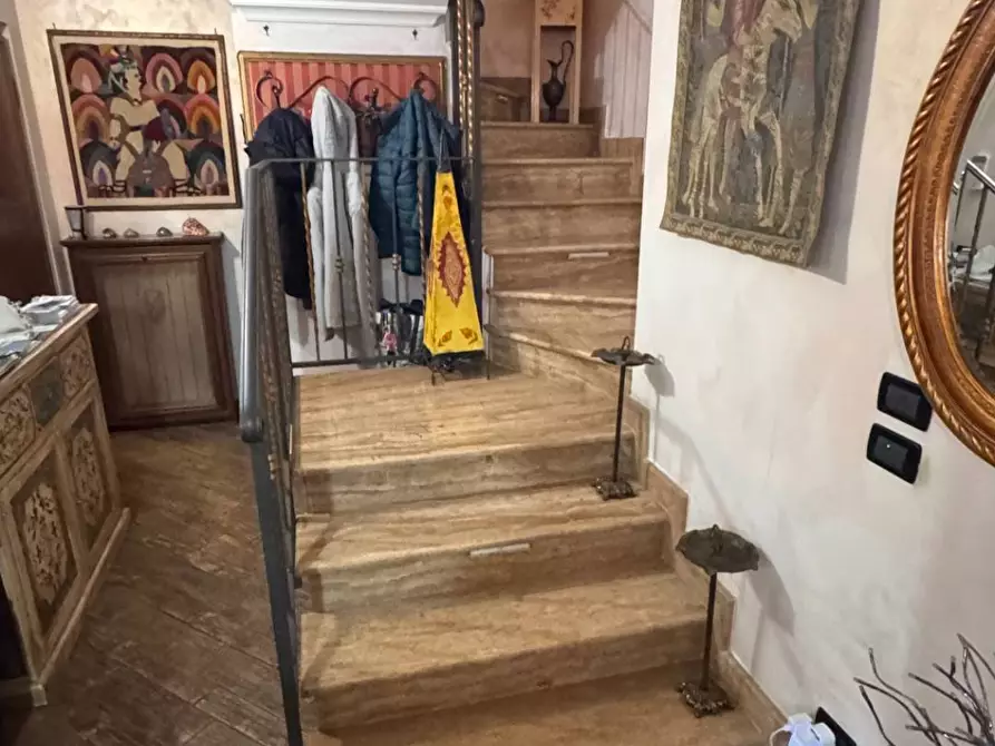 Immagine 50 di Casa semindipendente in vendita  in LARGO LIBORIO ROMANO a Guidonia Montecelio