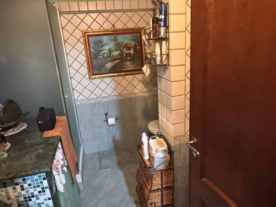 Immagine 52 di Casa semindipendente in vendita  in LARGO LIBORIO ROMANO a Guidonia Montecelio