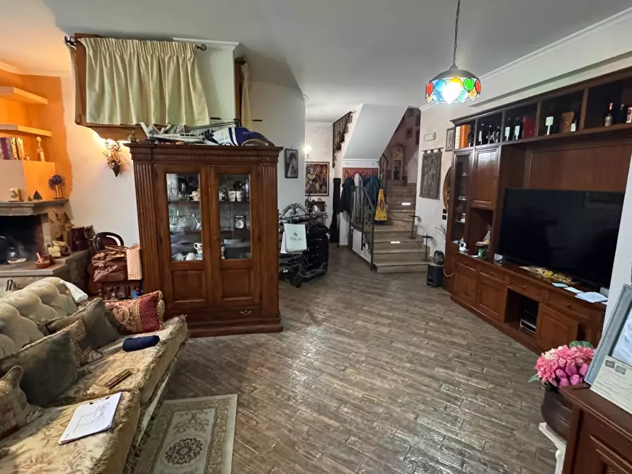 Immagine 54 di Casa semindipendente in vendita  in LARGO LIBORIO ROMANO a Guidonia Montecelio