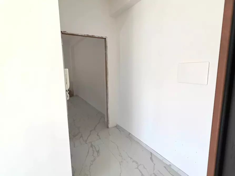 Immagine 12 di Appartamento in vendita  in via Appio Claudio a Guidonia Montecelio